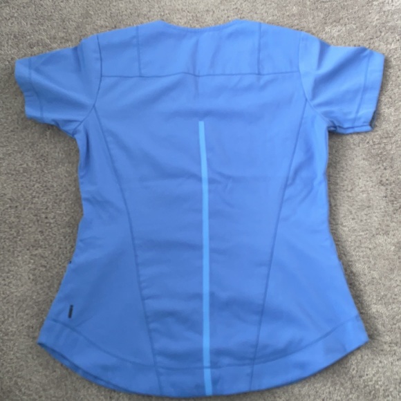 Scrub top - Picture 4 of 4